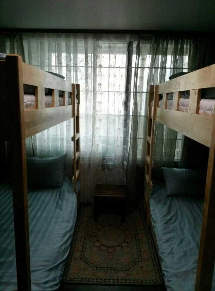 K Star Road Guesthouse - Hostel Сеул Екстер'єр фото