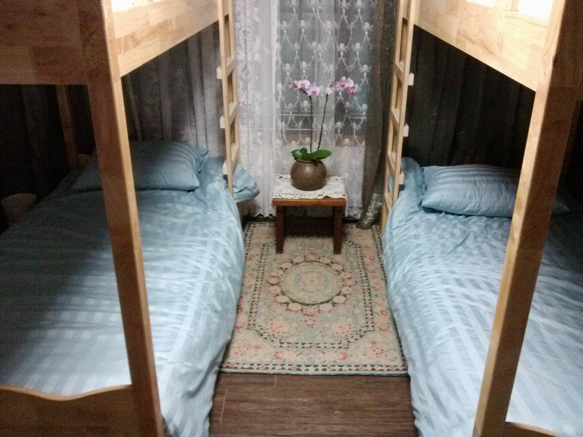 K Star Road Guesthouse - Hostel Сеул Екстер'єр фото
